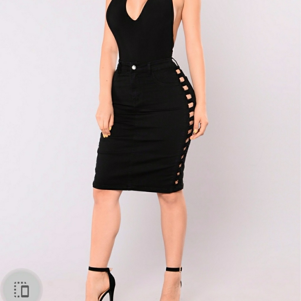 Fashion  Nova Highjacked frayed skirt